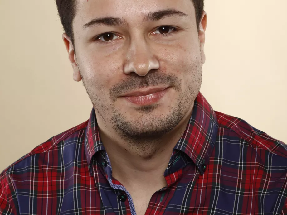 Új rovatvezető a Népszabadságnál 