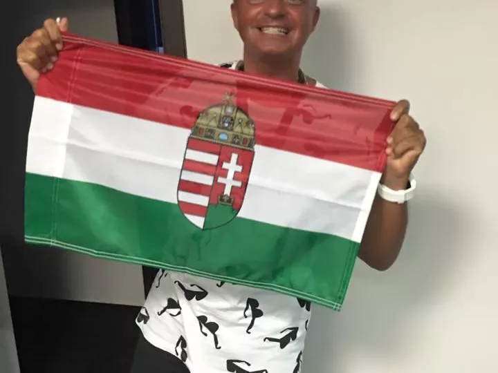 Cooky befejezi a rádiózást