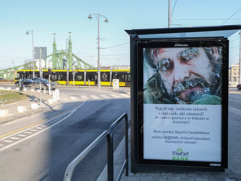 Már kint vannak a hajléktalanokat segítő plakátok, így néznek ki
