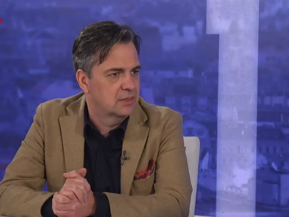 Főszerkesztőváltás az ATV Híradó élén, Szirmay Dávid is a csatornához igazol