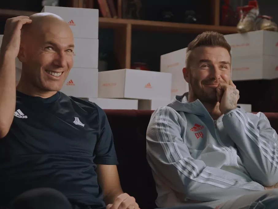 Zidane és Beckham a Youtube névtelen futballhőseit is megjutalmazta