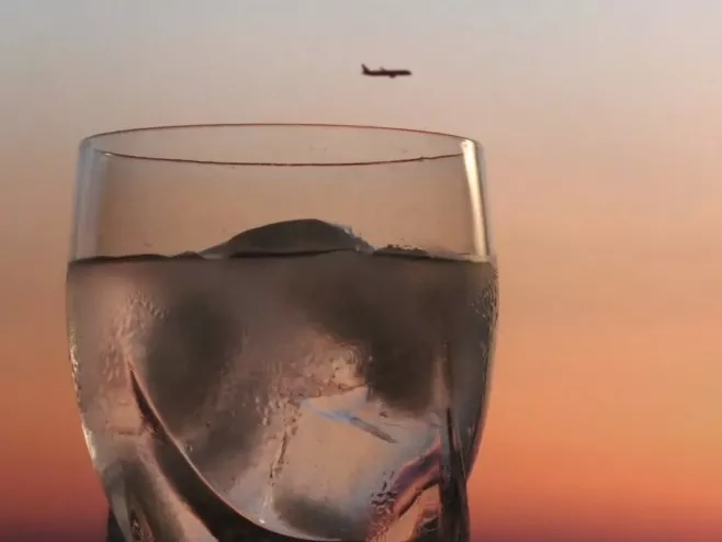 A KLM vonatozásra buzdít a repülés helyett