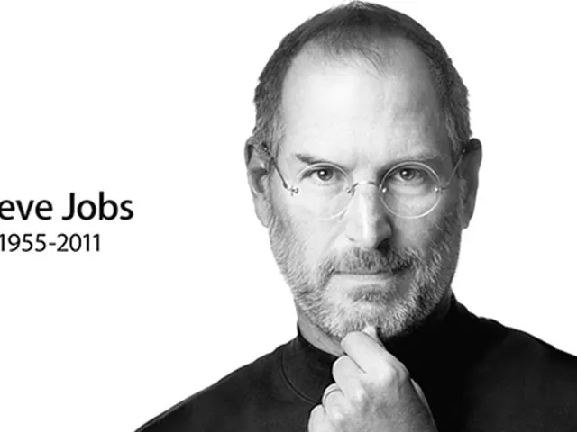 Steve Jobs, Apple: minimum kettős mérce