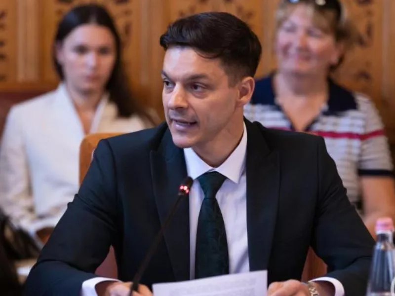 Elfogadták a Médiatanács elnöki tisztségének betöltésére vonatkozó nyilvános pályázat szövegét