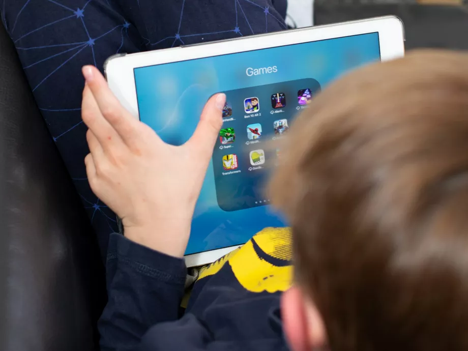 A digitális gyermekkor ma korábban kezdődik, mint valaha