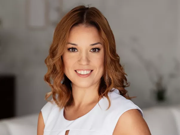Átszervezés az AVON-nál: Kósa Anitához kerül Szerbia és Montenegro