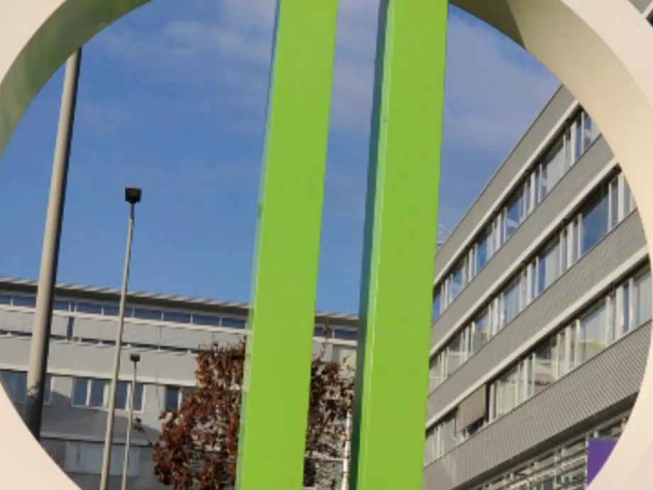 Negyvenmilliós tenderen keres hostesscéget az MTVA