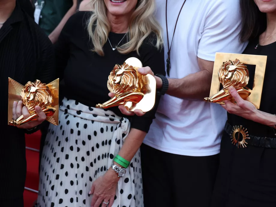 Cannes Lions 2026 nagydíjak: ezek a kampányok nyerték el az idei Grand Prix-ket